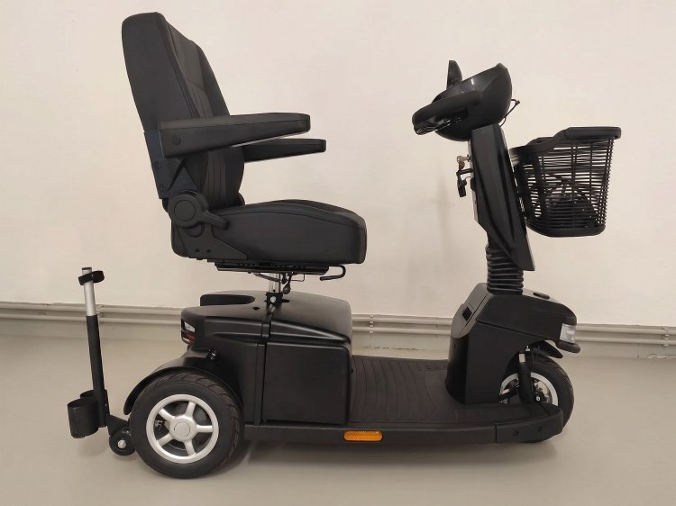 Elektrický tříkolový skútr Sterling Elite2 mini
