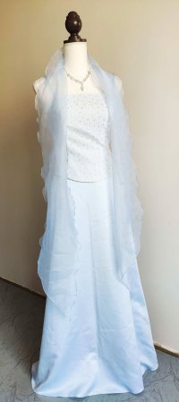 Slavnostní šaty v bleděmodré i na svatbu vel. S-M